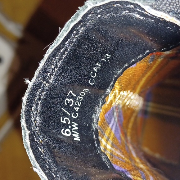 6.5 Women B.O.C. Born Concept Black boots leather Shoes. - Picture 10 of 10